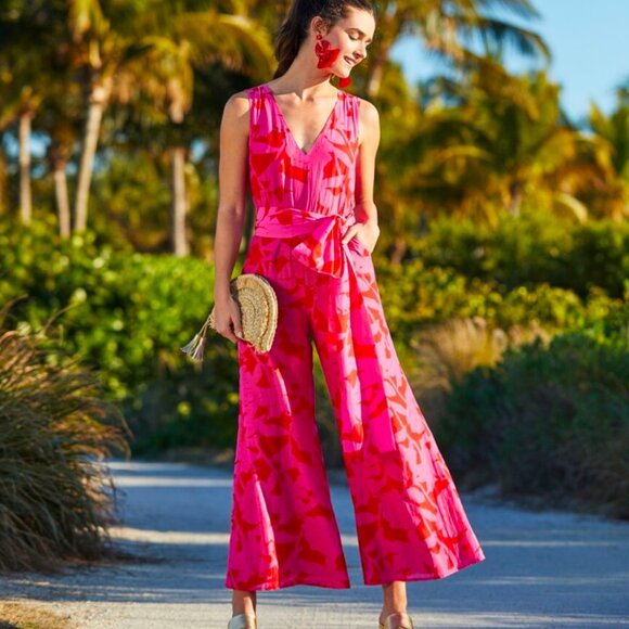 VINEYARD VINESTropical Floral Sleeveless JumpsuitCuckoo Red PinkSize 8